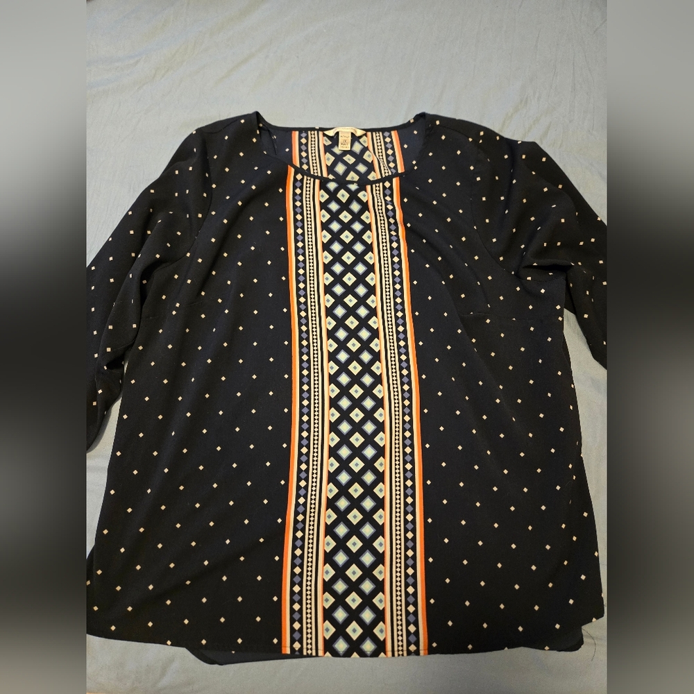 Croft And Barrow Women's Blue Patterned Long-Sleeve Shirt with Geometric Stripe